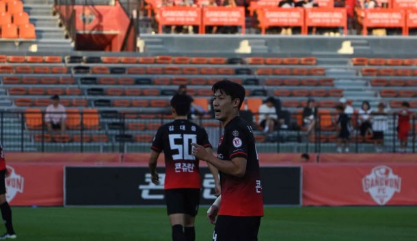 25.06.22 19:00 강릉종합경기장<br />
VS 시흥시민축구단